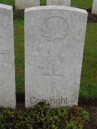 Etaples Military Cemetery - Avery, E G